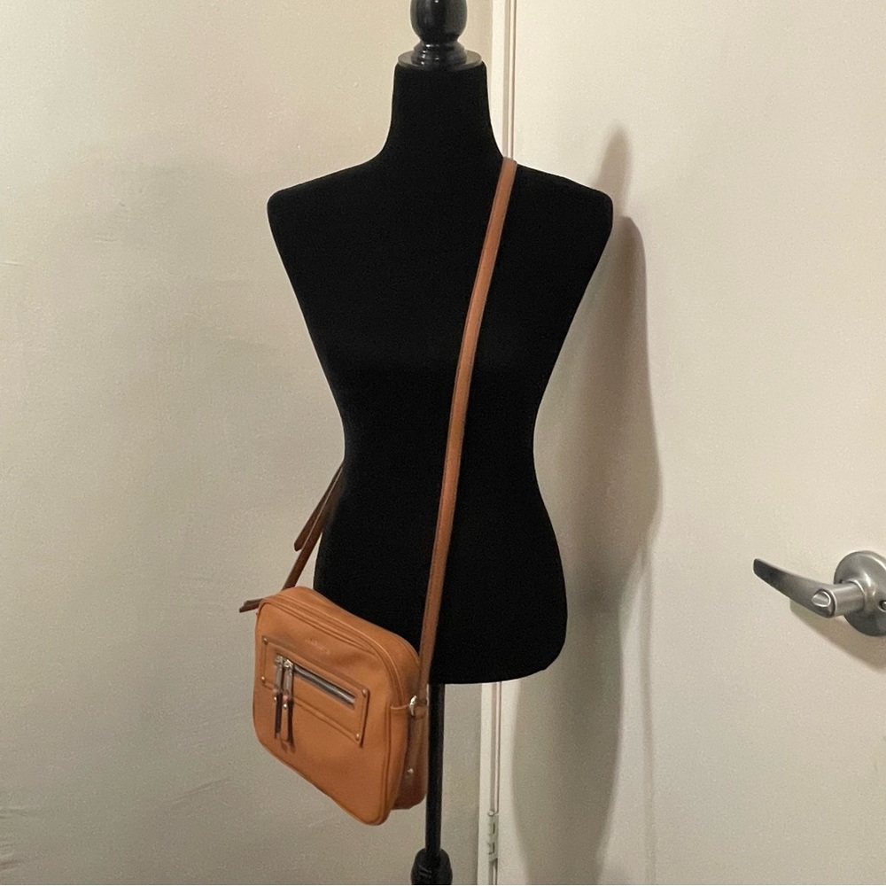 LIZ CLAIBORNE Crossbody Purse Bag in Brown - Picture 3 of 7